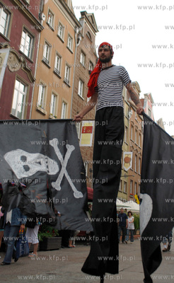 Baltic Sail 2008. Parada zeglarzy ulica Dluga w Gdansku.
11.07.2008
Fot....