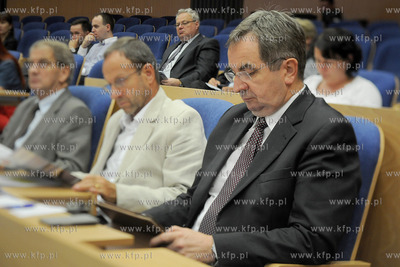 W  sali im. Lecha Badkowskiego Urzedzie Marszalkowskim...