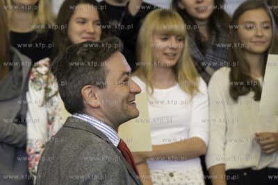 Slupsk. Greenpeace ufundowal budowe elektrowni slonecznej...