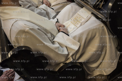 Pelplin. Msza Swieta Krzyzma w Wielki Czwartek w Bazylice...