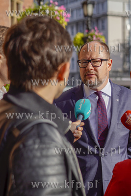 Briefing prezydenta Gdańska, Pawła Adamowicza przed...