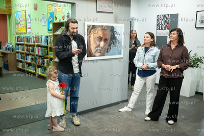 Gdansk 10.07.2025 Wernisaz wystawy Karoliny Misztal...