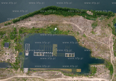 Ruiny Elektrowni Jadrowej w Zarnowcu. 22.06.2009 fot....