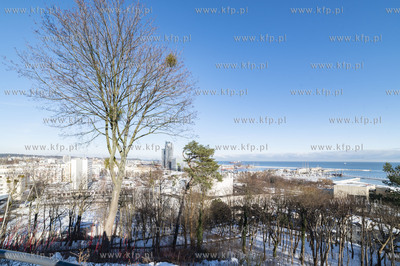 Gdynia. Zimowy widok z Kamiennej Góry. 15.02.2021...