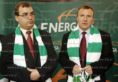 Konferencja prasowa podczas ktorej podpisano umowe...