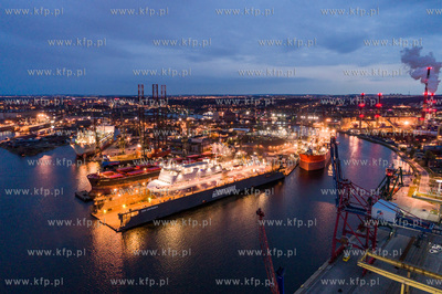 Gdansk, kanal Portu Gdanskiego, Stocznia Remontowa,...