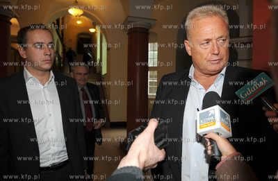 Ryszard Krauze zostal przesluchany jako swiadek w sprawie...