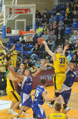 Sopot. Hala 100-lecia. Asseco Prokom pokonal w 5 meczu...