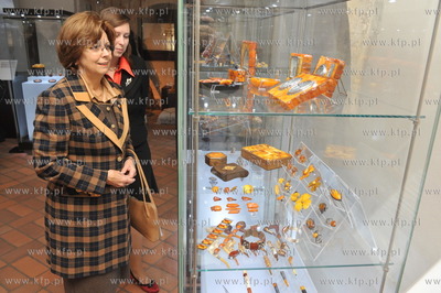 Spotkanie Prezydentow Grupy Wyszehradzkiej. Zony prezydentow...