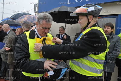Otwarcie nowoczesnego miasteczka ruchu drogowego, ktore...