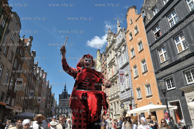 Gdansk. Swieto Miasta. Parada i inscenizacja  na ul....