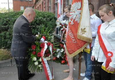 Gdańsk, ul. Kładki. Uroczystość przy tablicy upamiętniającej...