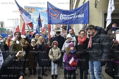 Gdańsk. Targ Drzewny. Demonstracja środowisk opozycyjnych...