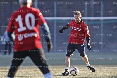 Gdansk. Boisko przy ul. Traugutta.  Sylwestrowy mecz...