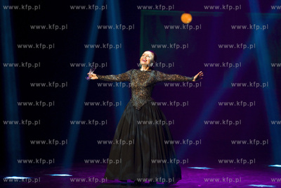 Włoska noc. Gala Sylwestrowo-noworoczna. Nz. Grażyna...