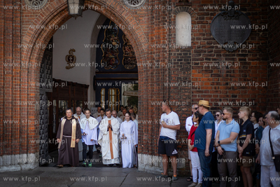Gdańsk. Cenytralna procesja Bożego Ciała.
30.05.2024
fot....