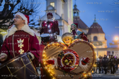 Sopockie Miasteczko Świąteczno-Noworoczne. Scena...