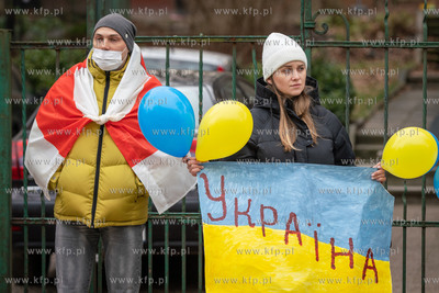Gdańsk. Manifestacja pod konsulatem Rosji we Wrzeszczu....