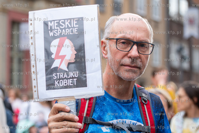 Gdańsk, okolice Dworu Artusa. Ani Jednej Więcej!...