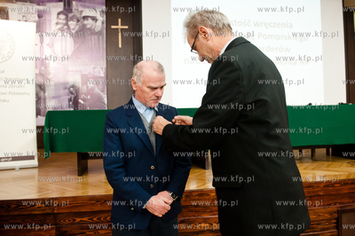 Gdansk. Historyczna sala BHP. Wreczenie odznaczen panstwowych,...