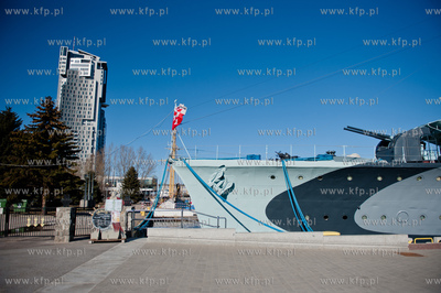 Gdynia. Skwer Kosciuszki. Okret - muzeum ORP Blyskawica
11.03.2012
fot....
