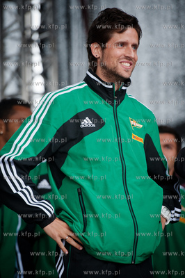 Gdansk. Scena na Targu Weglowym. Prezentacja druzyny...