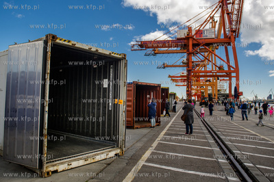 Dzien otwarty Baltyckiego Terminala Kontenerowego w...