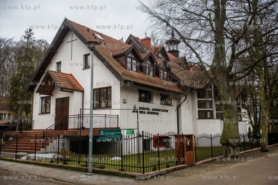 Gdańsk. Wrzeszcz. Ulica Jaśkowa Dolina. Kościół...