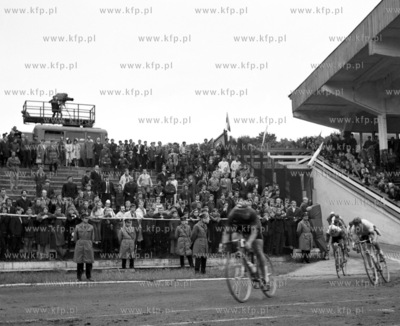 Kolarze - uczestnicy Nadbaltyckiego Wyscigu Przyjazni...