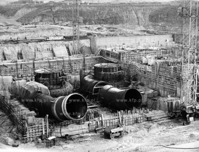 Budowa Elektrowni Wodnej Zarnowiec - najwiekszej w...