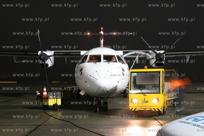 Gdansk , Rebiechowo Nz. ATR chwile przed odlotem.
17.11.2007
fot....