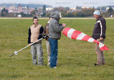 Pruszcz Gdanski, Aeroklub Gdanski Nz. Przygotowania...