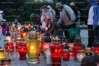 Swieto Wszystkich Swietych na cmetarzu w Kolobrzegu.
01.11.2008
Fot....