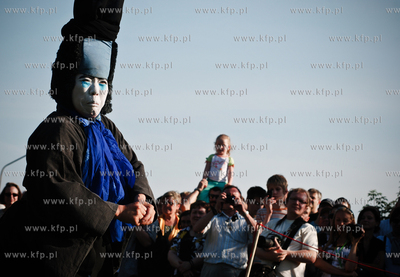 Trzynasta edycja Miedzynarodowego Festiwalu Teatrow...