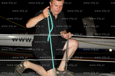 Molo w Sopocie. Prezydent Sopotu Jacek Karnowski wyplywa...