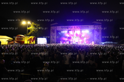 Gdansk. Plac Zebran Ludowych. Festiwal MTV Gdansk Dzwiga...