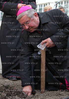 Skwer przed Domem Zdrojowym w Sopocie. Symboliczne...