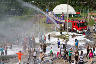 Gdansk, Morena. Przy Zespole Ksztalcenia Podstawowego...