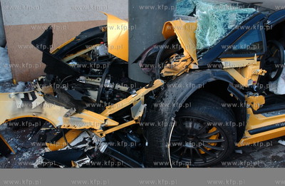 Sopot. Al Niepodleglosci 780. Samochod Lamborgini z...