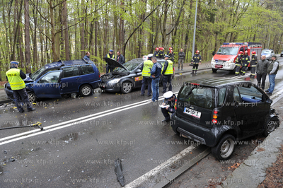 Sopot. Ul. Malczewskiego. Wypadek drogowy. Kierujaca...