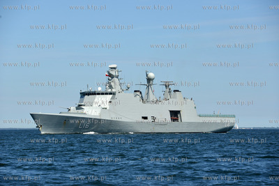 Gdynia. Miedzynarodowe manewry Baltops 2015 organizowane...