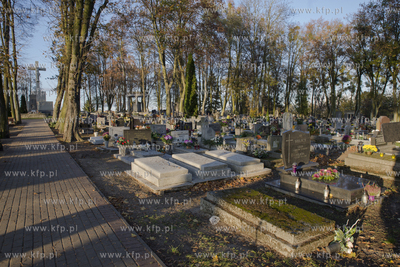 Cmentarz parafialny w Pelplinie29.10.2019Fot. Krzysztof...