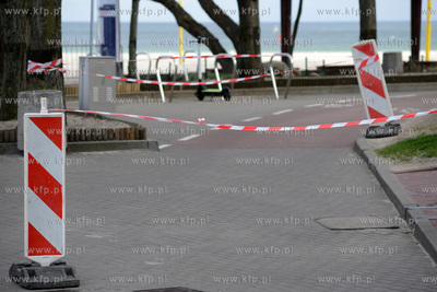 Gdynia w czasie epidemii koronawirusa COVID-19. Zamkniete...