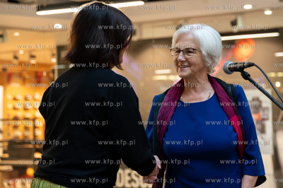 Gdańsk, Centrum Handlowe Manhattan. Spotkanie promocyjne...