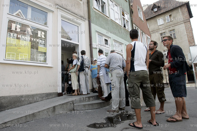 Kolejka do Baru Turystycznego jak za dawnych czasow....