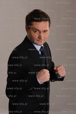 Jaroslaw Walesa - przygptpwuje sie do kampani wyborczej....