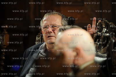 Gdansk, Dwor Artusa. "Debata o wolnosci tworzenia."odbywajaca...