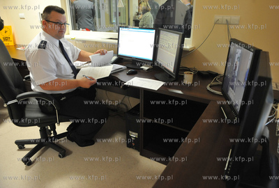 Oddanie do uzytku nowego komisariatu na ul. Obroncow...