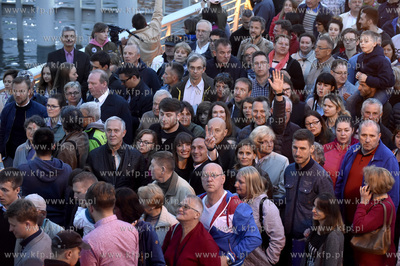 Gdańsk. Uroczyste otwarcie kładki na Ołowiankę....