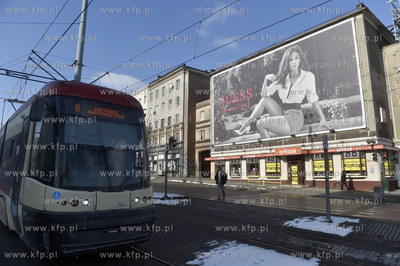 Reklama firmy Guess z Jennifer Lopez w Gdańsku-Wrzeszczu...